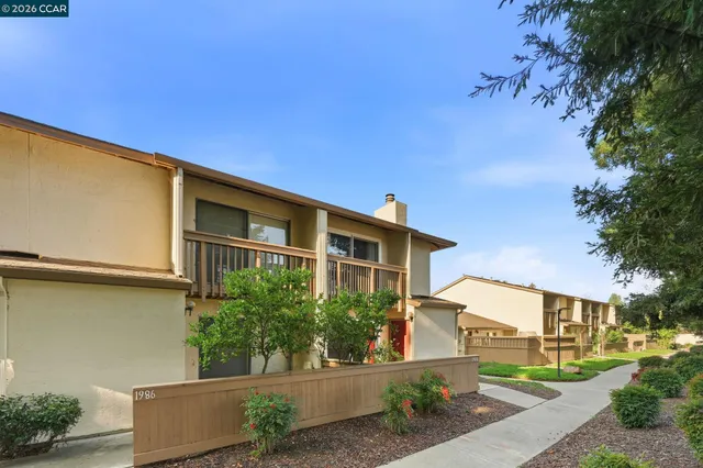 $699,000 | 1988 Pomar Way, Walnut Creek, CA 94598