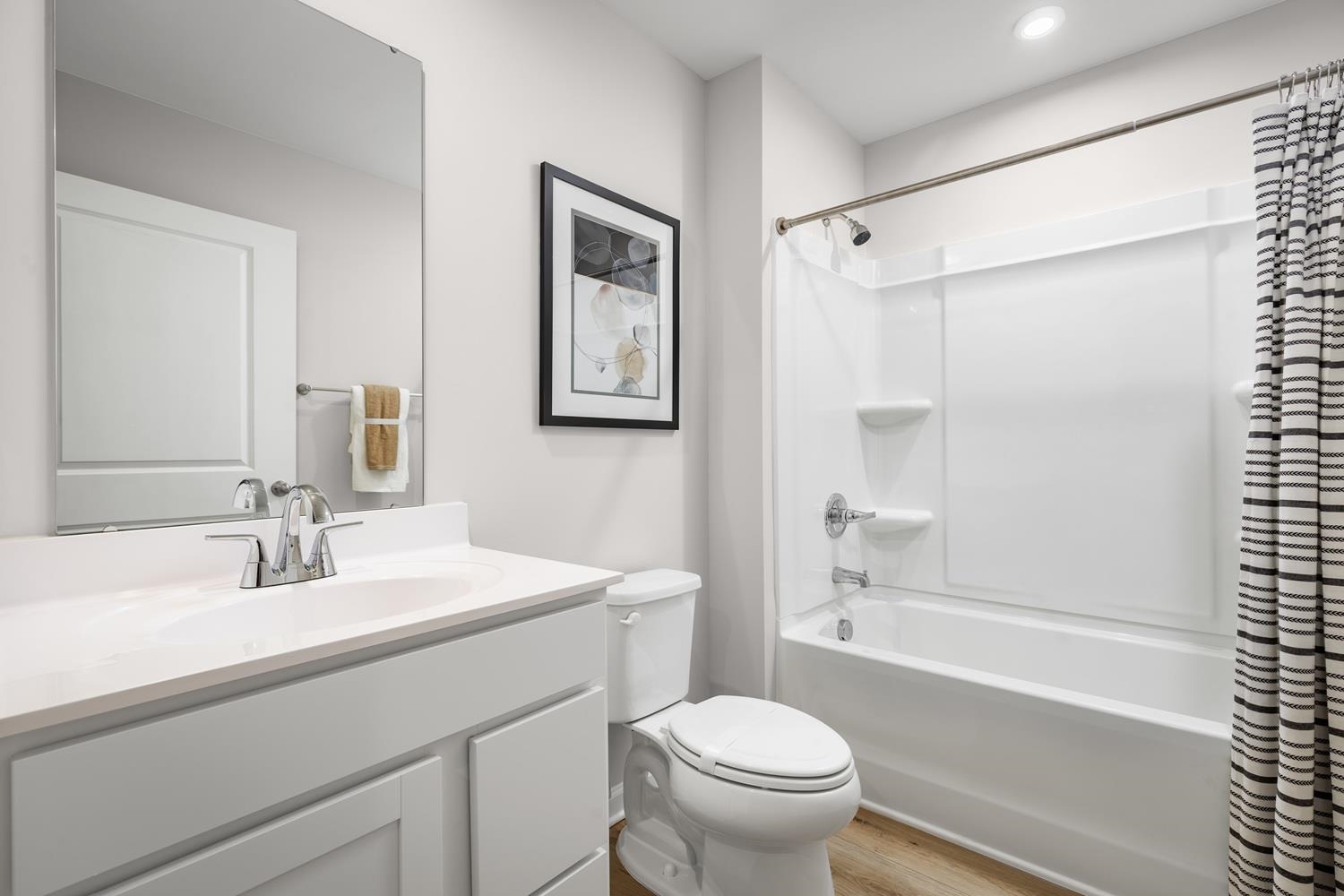 6 White Birch Road Waynesboro, VA 22980 - Photo 8 of 11 Bathroom