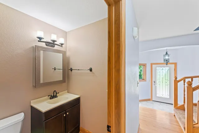 $599,000 | S40W31356 Johns Way, Genesee, WI 53189