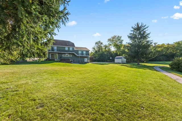 $599,000 | S40W31356 Johns Way, Genesee, WI 53189