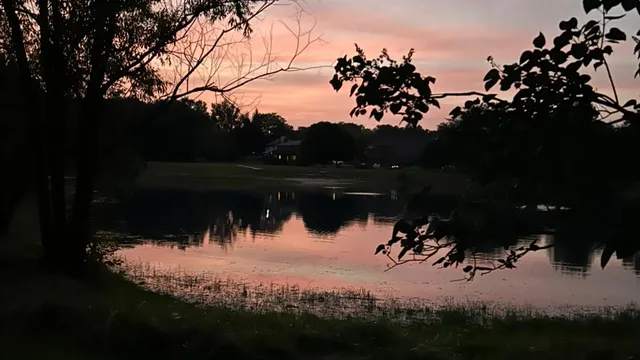 $599,000 | S40W31356 Johns Way, Genesee, WI 53189