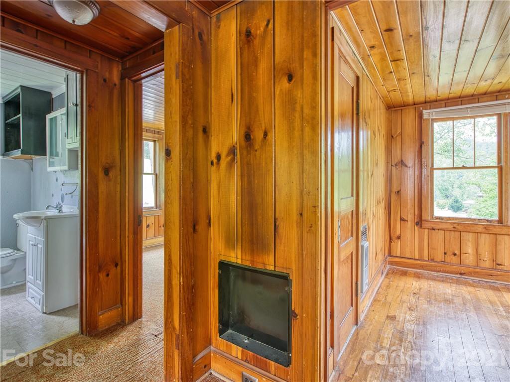 164 Allens Branch Road Sylva, NC 28779 - Photo 10 of 31 Gallery Image 10