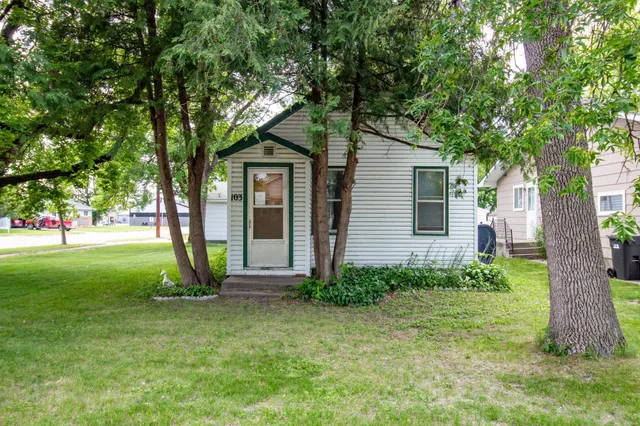 $89,000 | 103 3rd Street Northeast, Barnesville, MN 56514