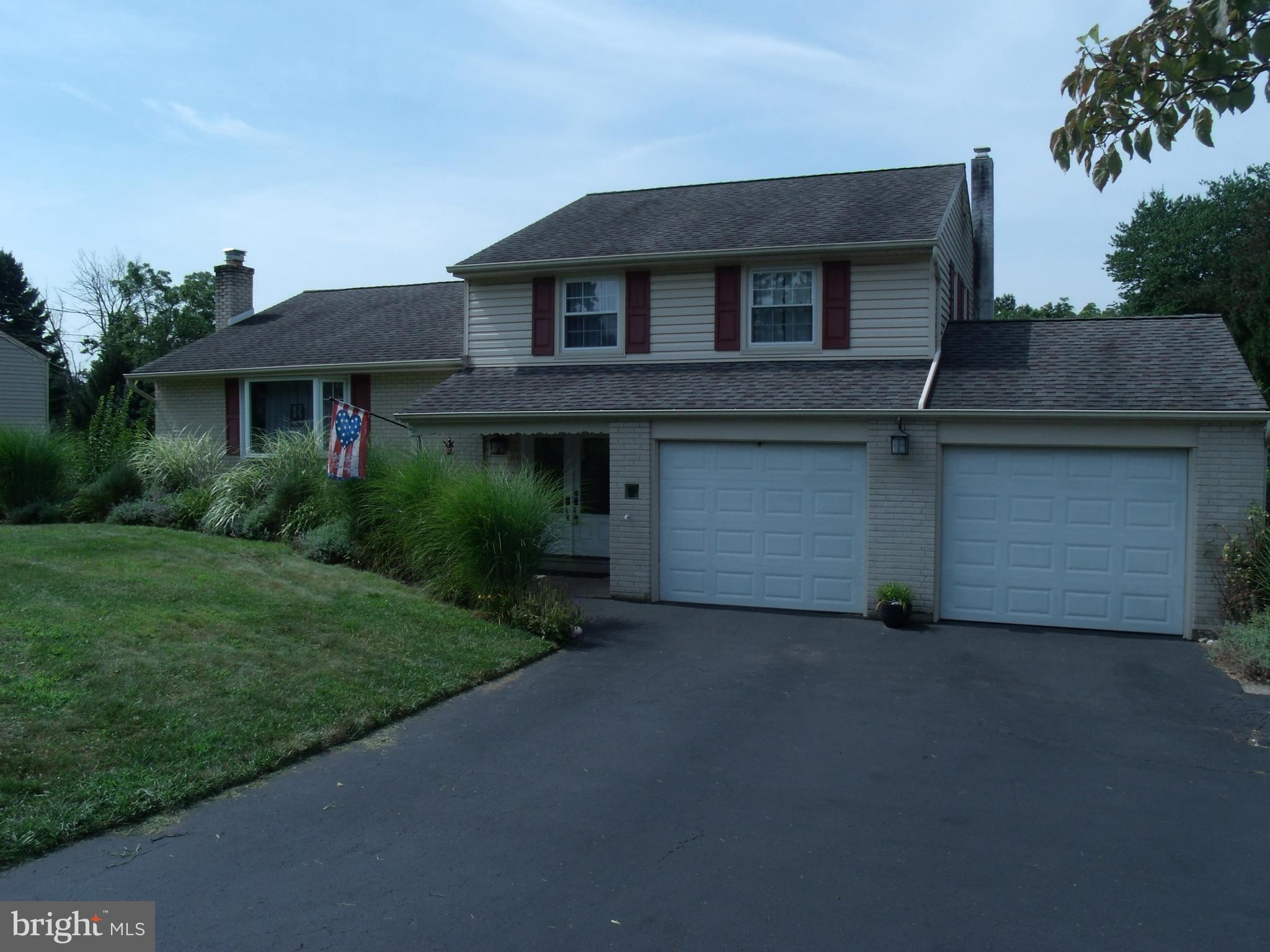 28 Autumn Road Southampton, PA 18966 - Photo 1 of 20 Gallery Image 1