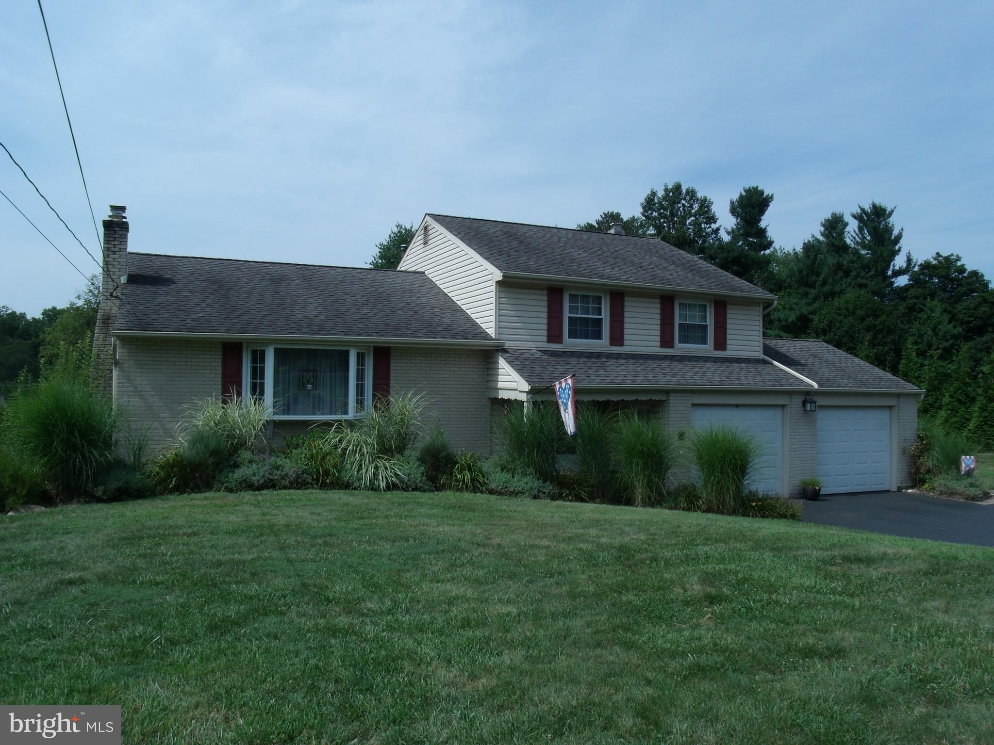 28 Autumn Road Southampton, PA 18966 - Photo 2 of 20 Gallery Image 2