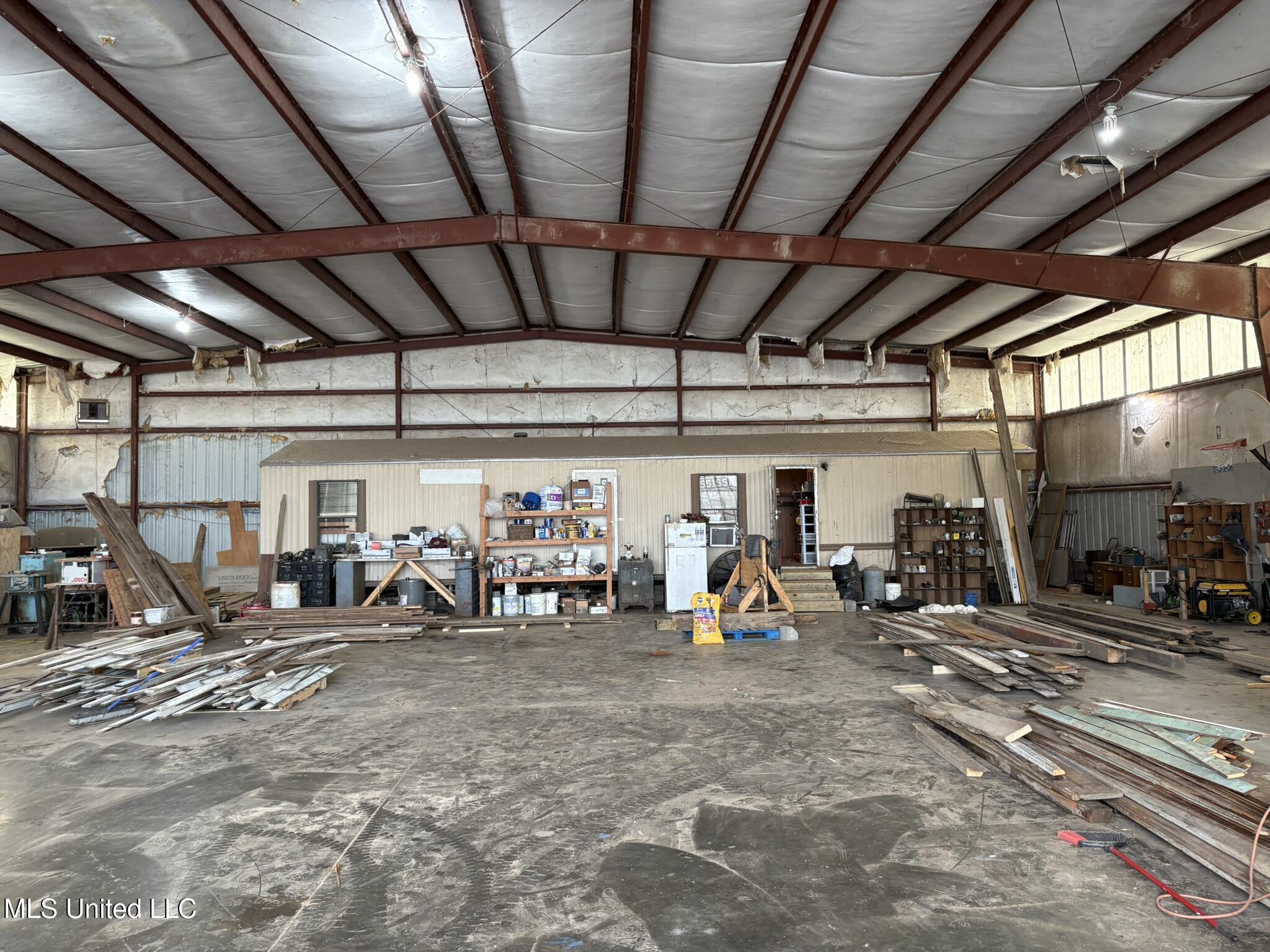 1006 Dry Bend Road Anguilla, MS 38721 - Photo 5 of 10 Hangar open3