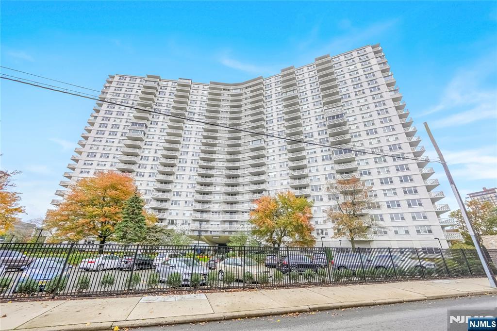 2000 Linwood Avenue, Unit 5L Fort Lee, NJ 07024 - Photo 20 of 26 a front view of a building