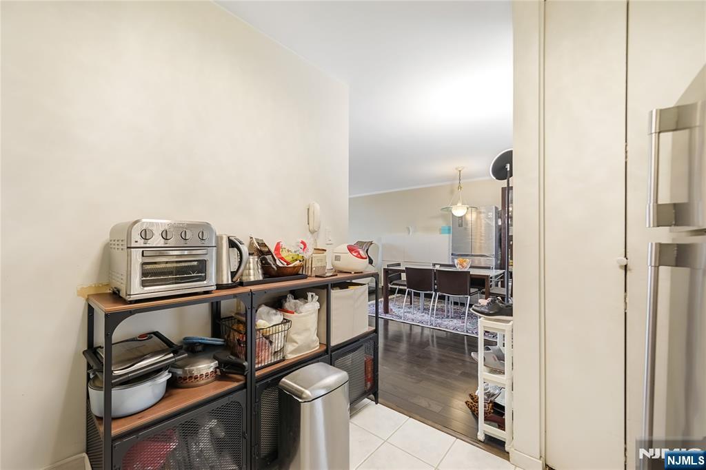 2000 Linwood Avenue, Unit 5L Fort Lee, NJ 07024 - Photo 8 of 26