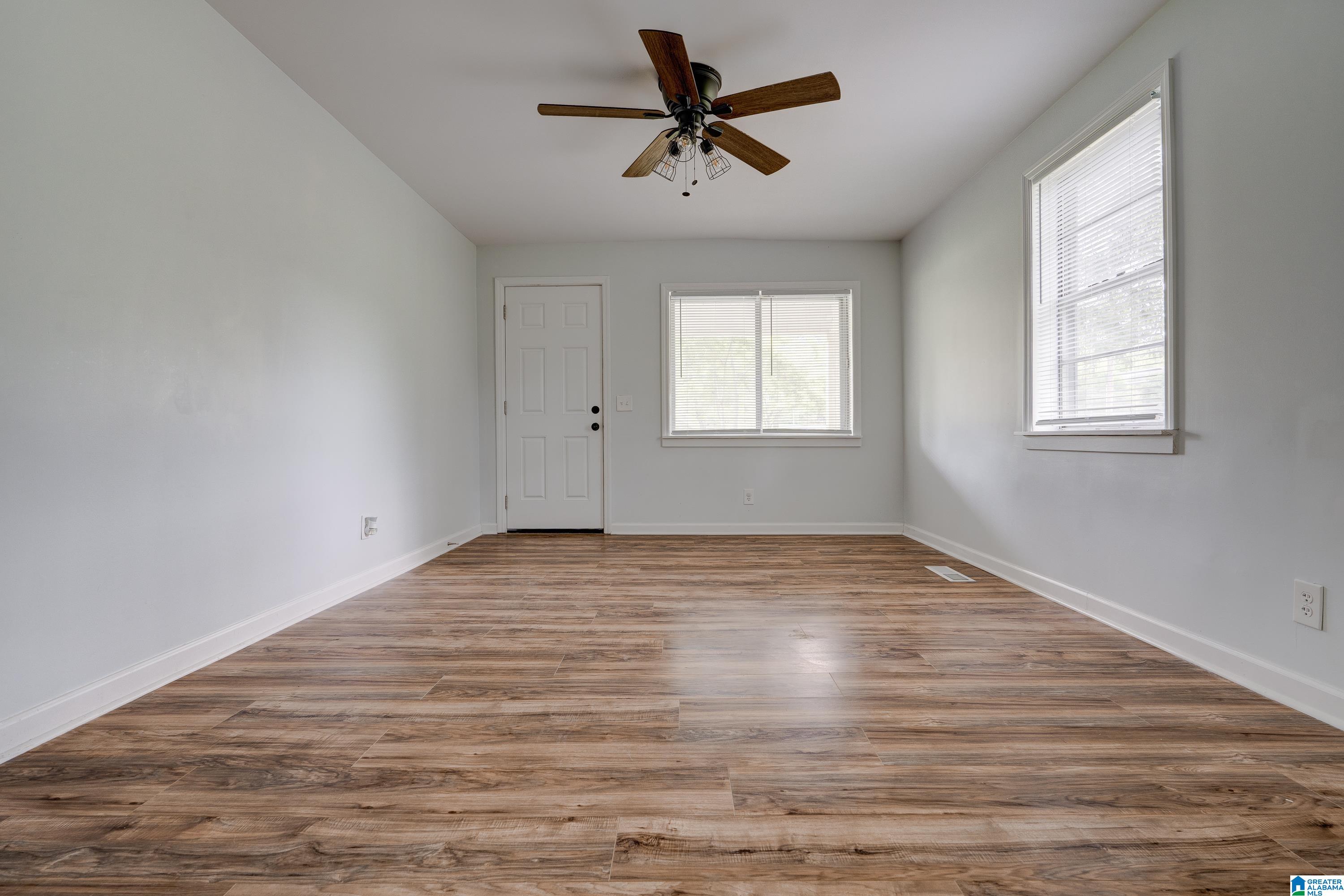 116 4th Avenue Pleasant Grove, AL 35127 - Photo 6 of 41