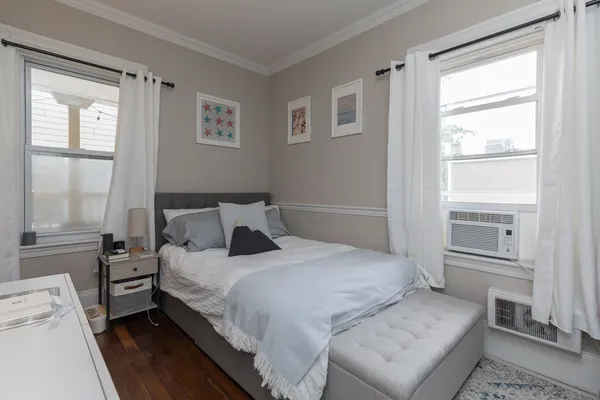 $4,750 | 233 E Street, Unit 3, Boston, MA 02127