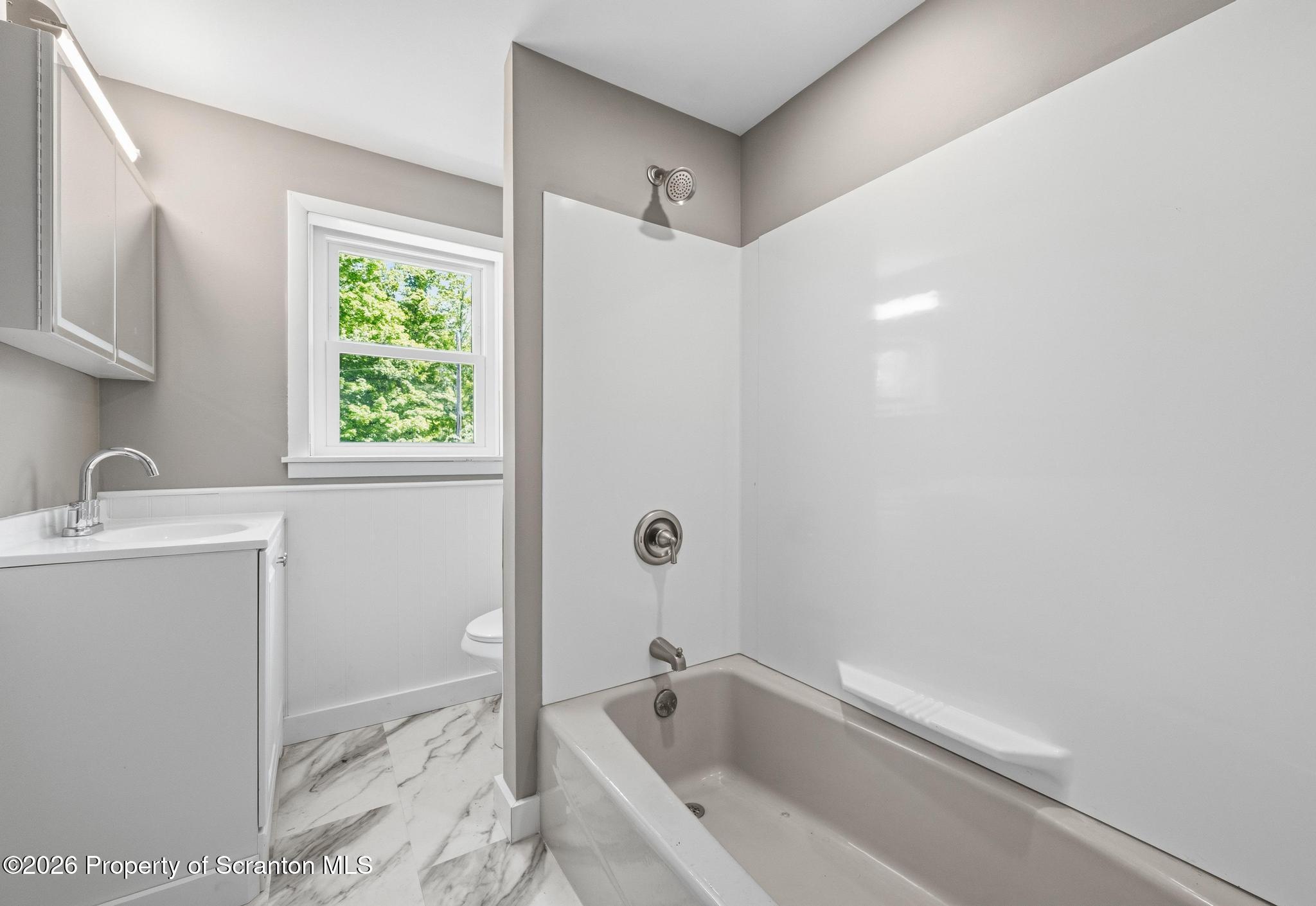 240 Craig Road, Unit A Dalton, PA 18414 - Photo 18 of 26 DSC_9091-2