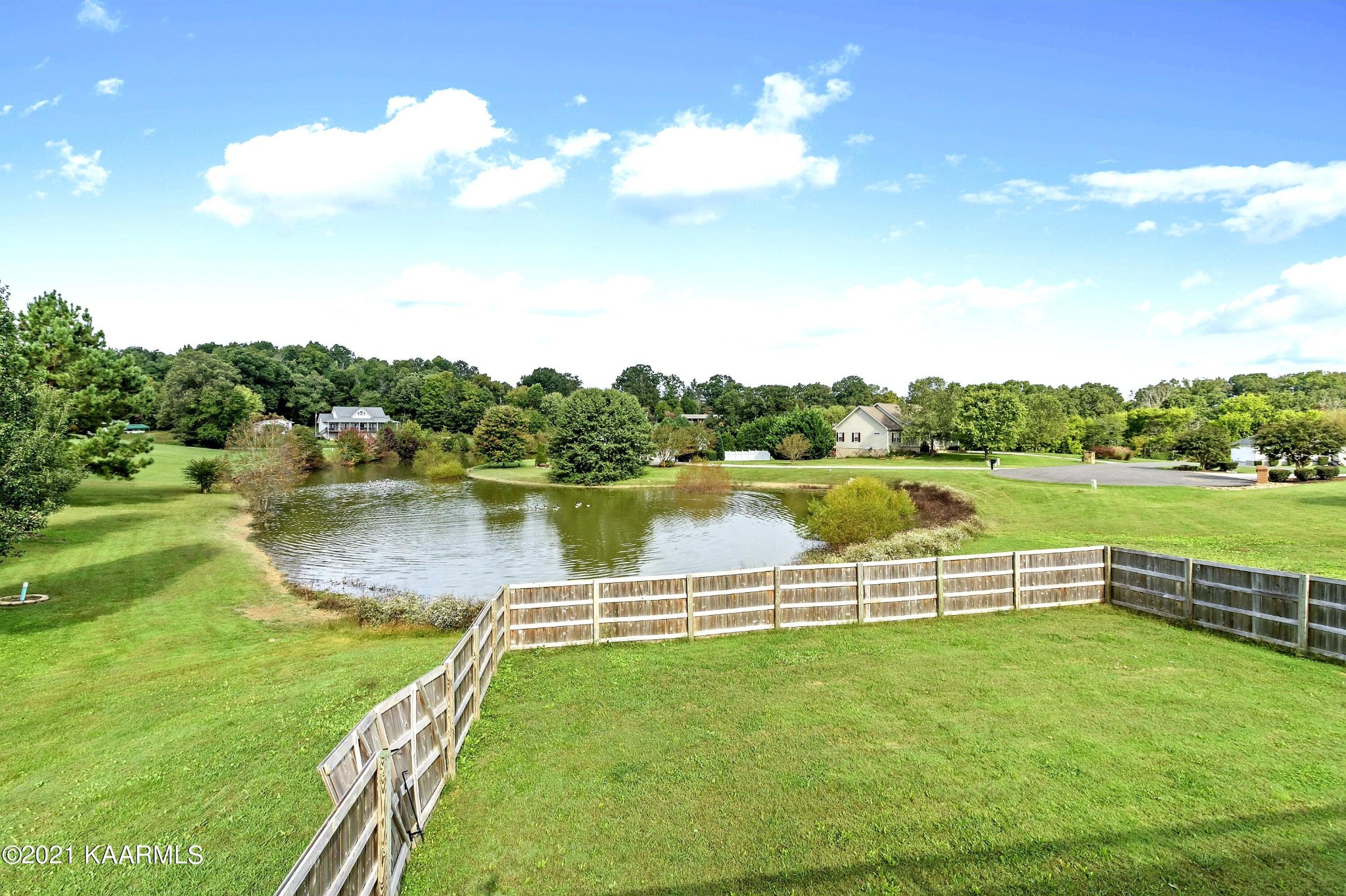 126 Country Way Road Vonore, TN 37885 - Photo 25 of 28 Gallery Image 25