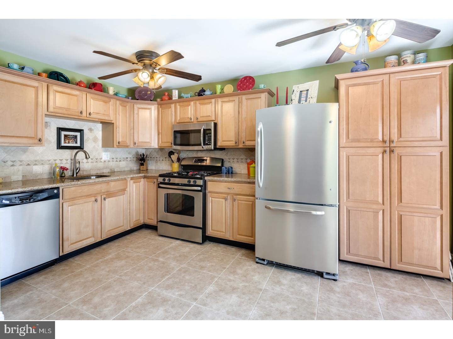 12734 Cabell Road Philadelphia, PA 19154 - Photo 9 of 20