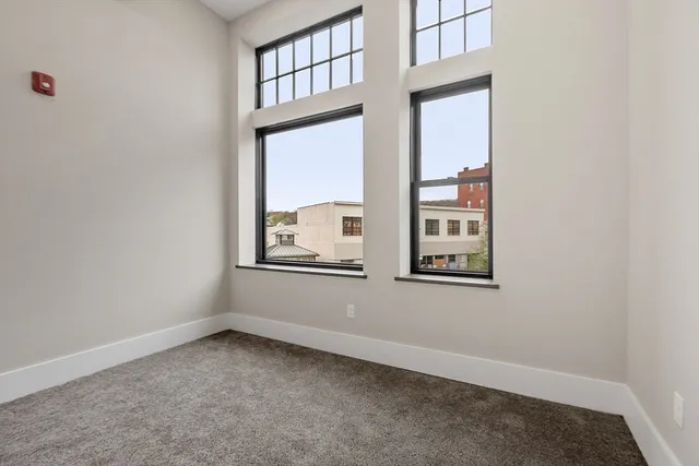 $1,700 | 409 Main Street, Unit 2A, Fitchburg, MA 01420