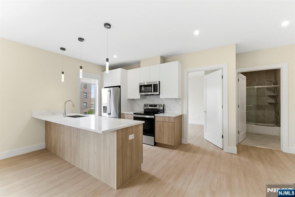 850 Broad Avenue, Unit B Ridgefield, NJ 07657 - Photo 7 of 22
