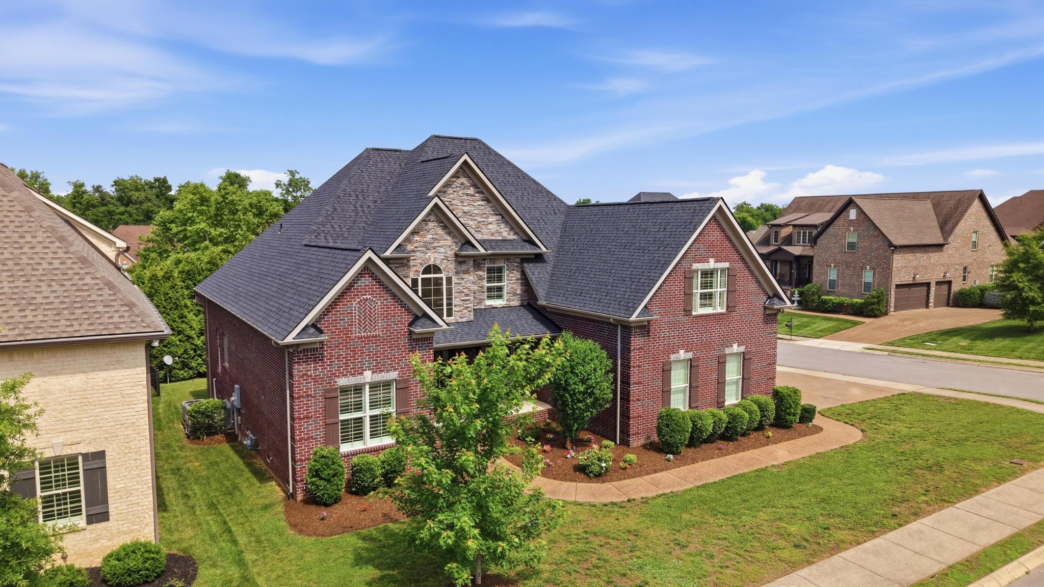 6000 Wallaby Court Spring Hill, TN 37174 - Photo 2 of 57 front view of a house with a yard