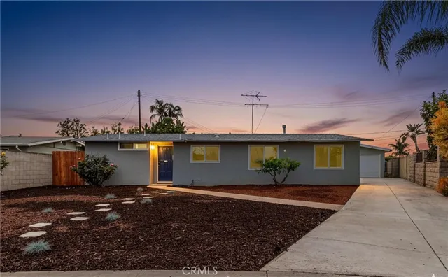 $915,000 | 5921 Los Ramos Circle, Buena Park, CA 90620