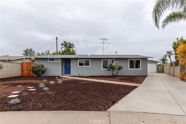 $915,000 | 5921 Los Ramos Circle, Buena Park, CA 90620