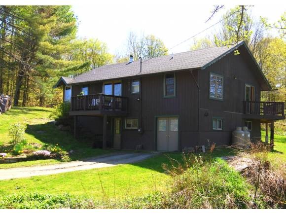 286 Farnham Road Moretown, VT 05660 - Photo 1 of 1