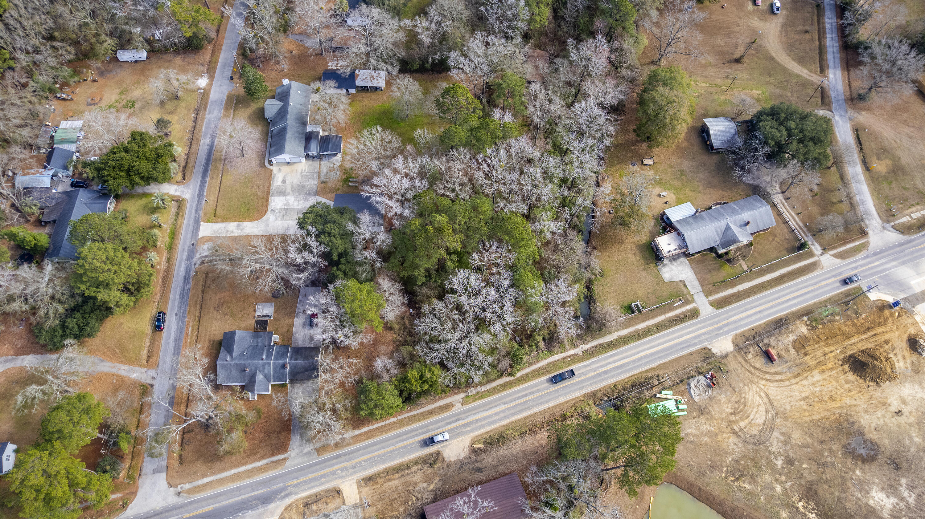 810 Orangeburg Road Summerville, SC 29483 - Photo 3 of 26 DJI_0428
