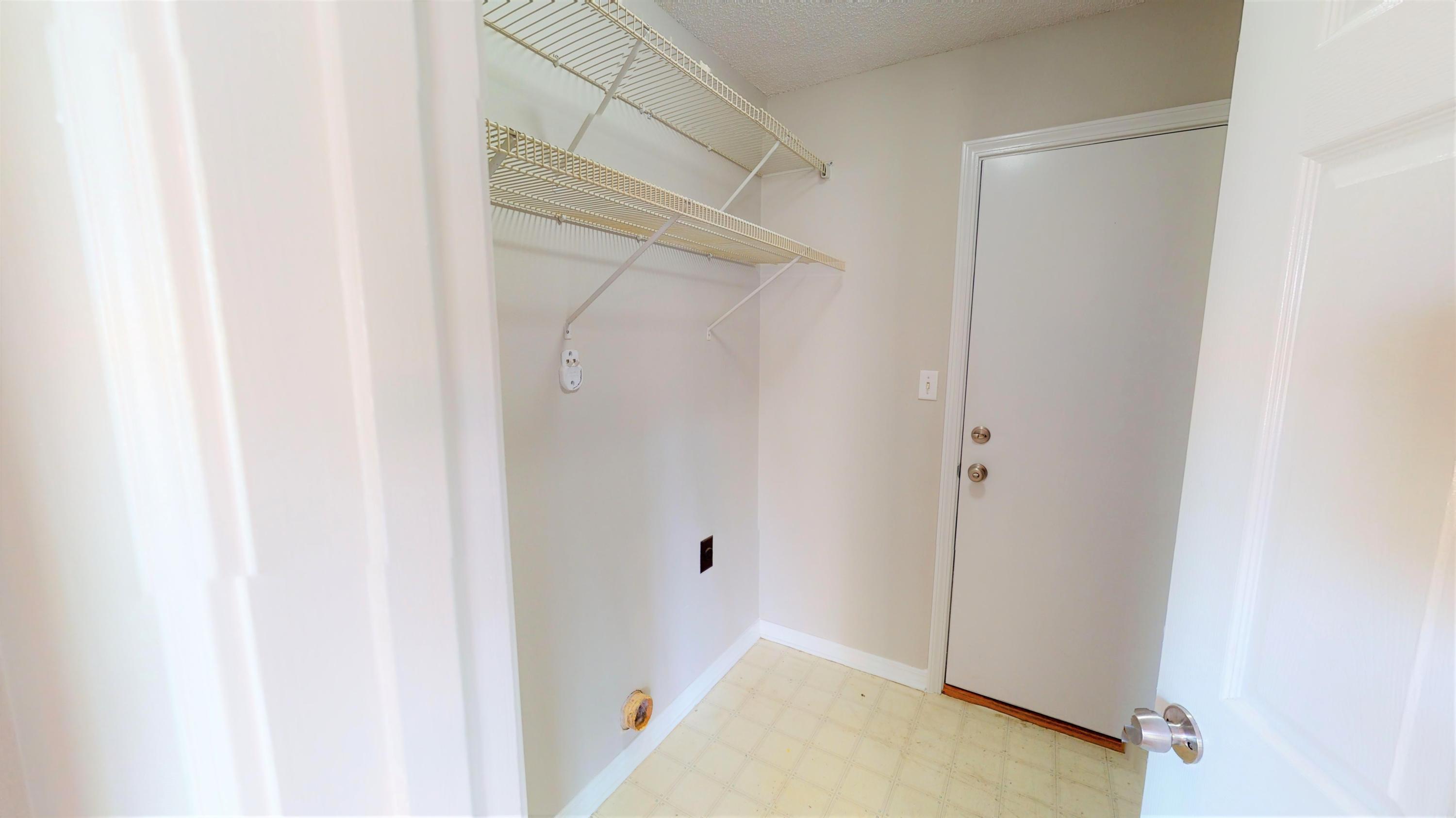 3621 Goldsbys Way Destin, FL 32541 - Photo 24 of 38 a view of a small space