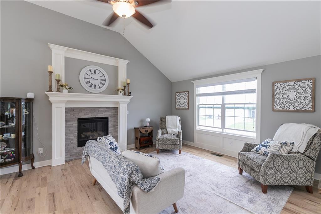 425 Spring Branch Drive Raymore, MO 64083 - Photo 7 of 39 Gallery Image 7