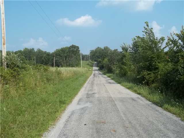 1 Locust Road Hillsboro, OH 45133 - Photo 4 of 4