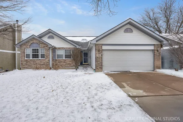 $452,000 | 23 Westmoor Court, Aurora, IL 60502