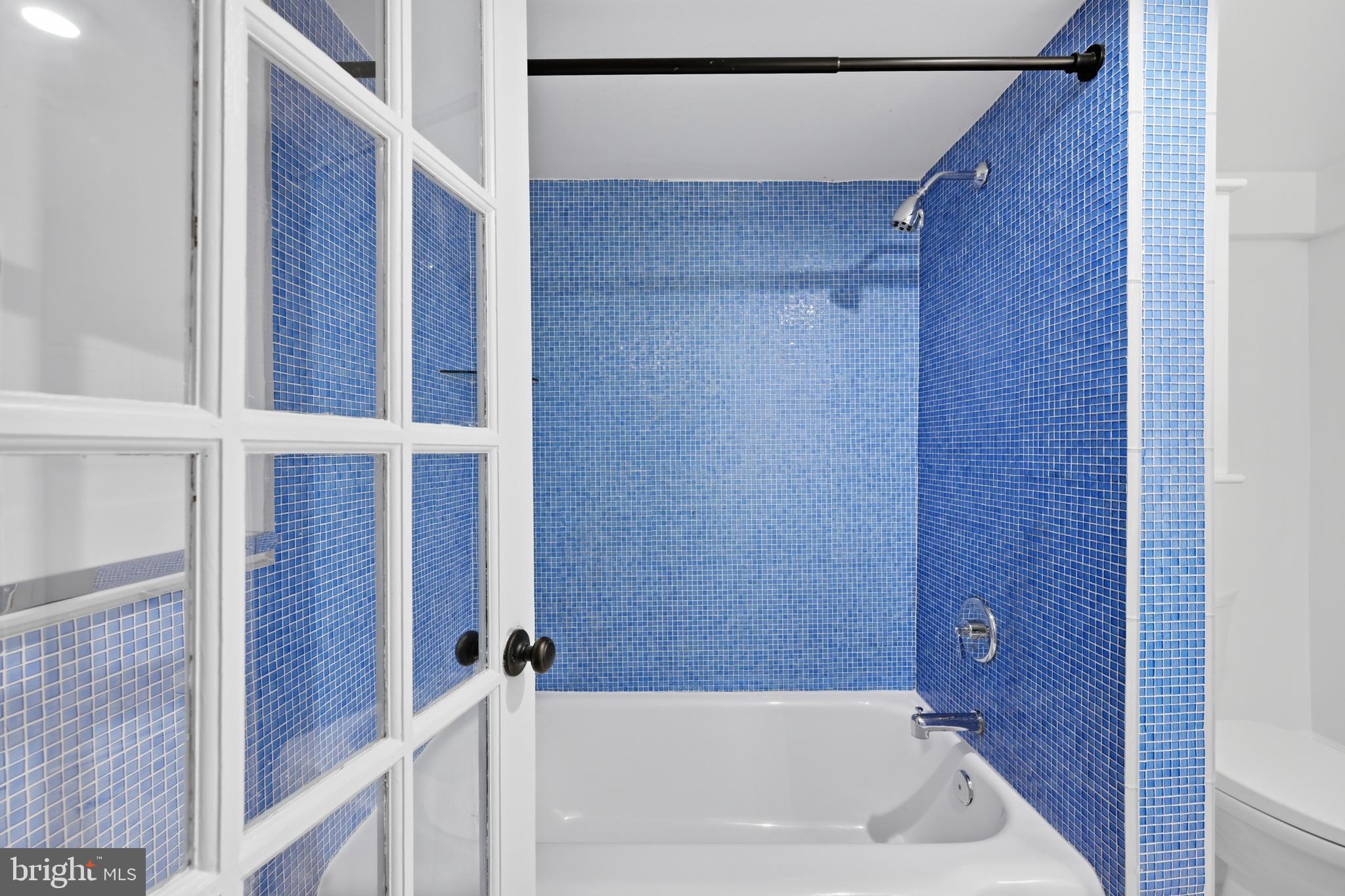 2705 1st Road South Arlington, VA 22204 - Photo 14 of 25 Gallery Image 14