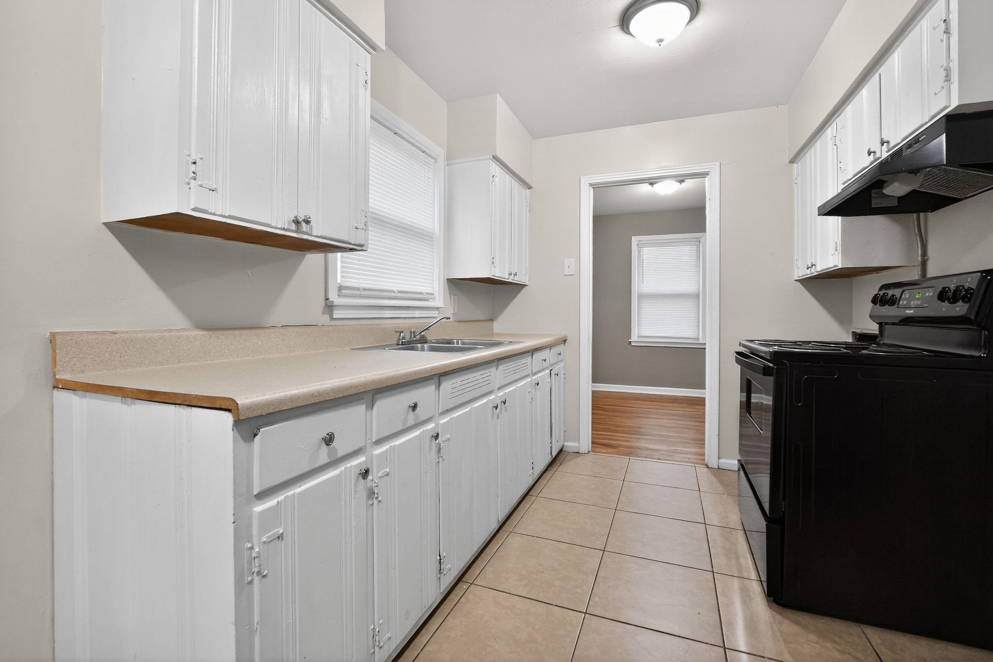 1032 Parkland Road Memphis, TN 38111 - Photo 11 of 34