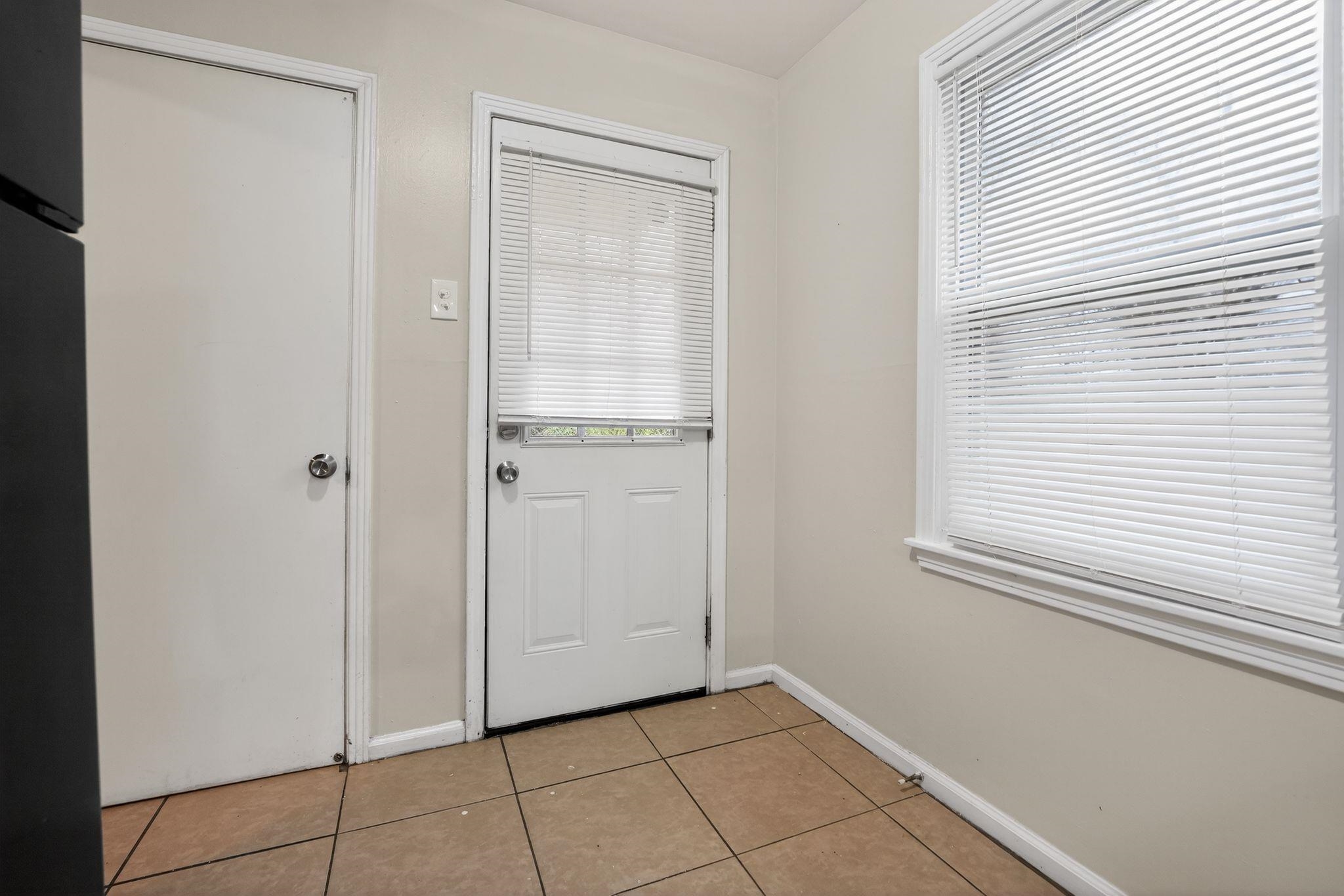 1032 Parkland Road Memphis, TN 38111 - Photo 15 of 34