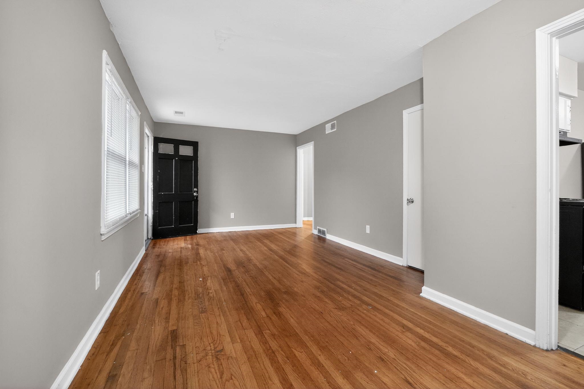 1032 Parkland Road Memphis, TN 38111 - Photo 5 of 34