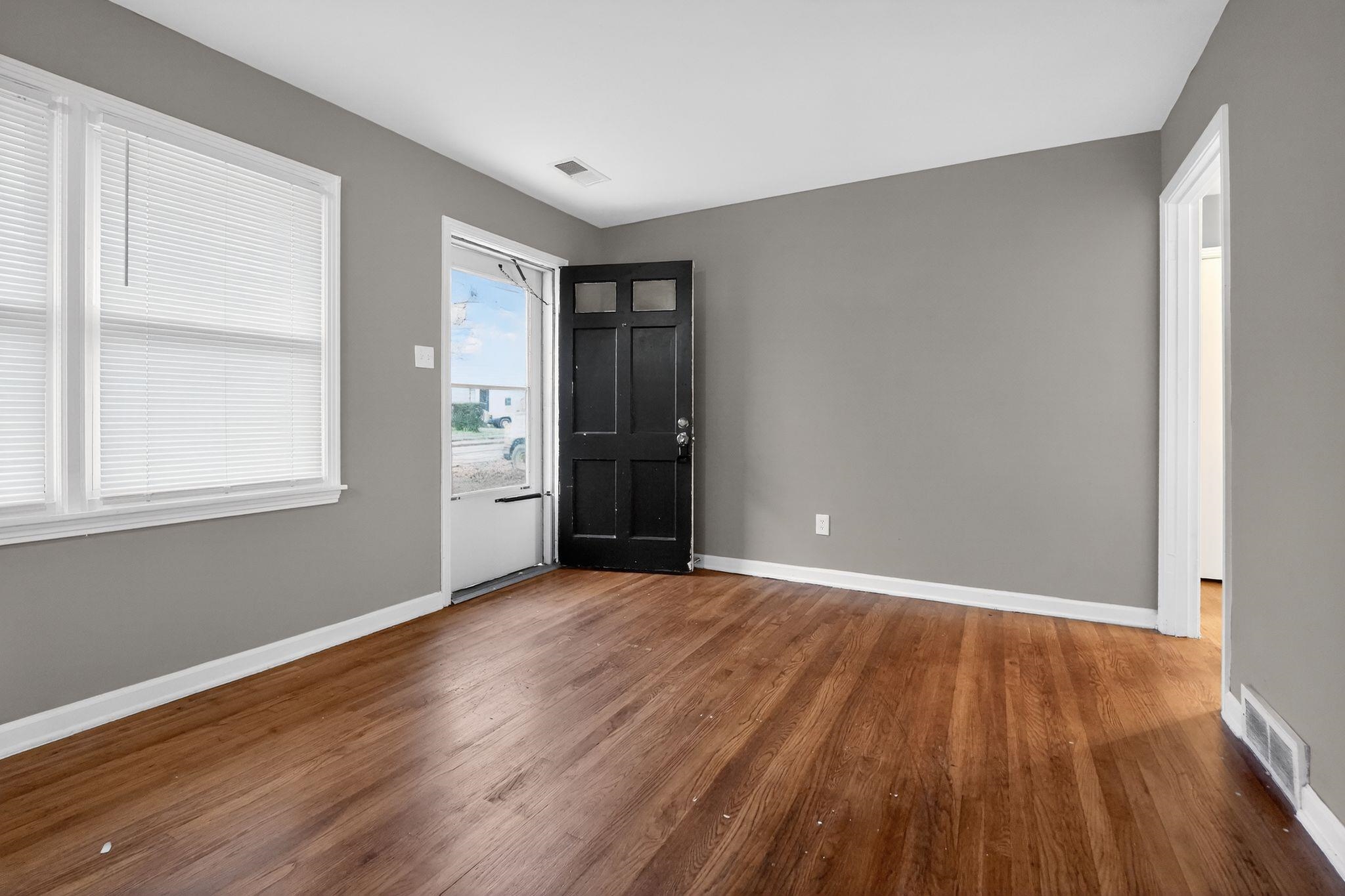 1032 Parkland Road Memphis, TN 38111 - Photo 7 of 34