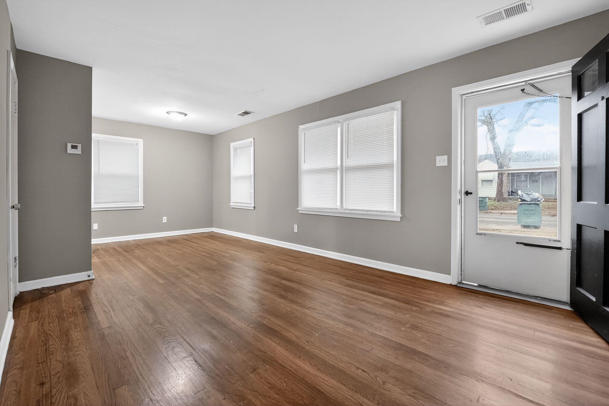 1032 Parkland Road Memphis, TN 38111 - Photo 9 of 34