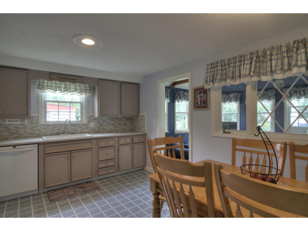 5 Kurt Road Salem, NH 03079 - Photo 6 of 30 Gallery Image 6
