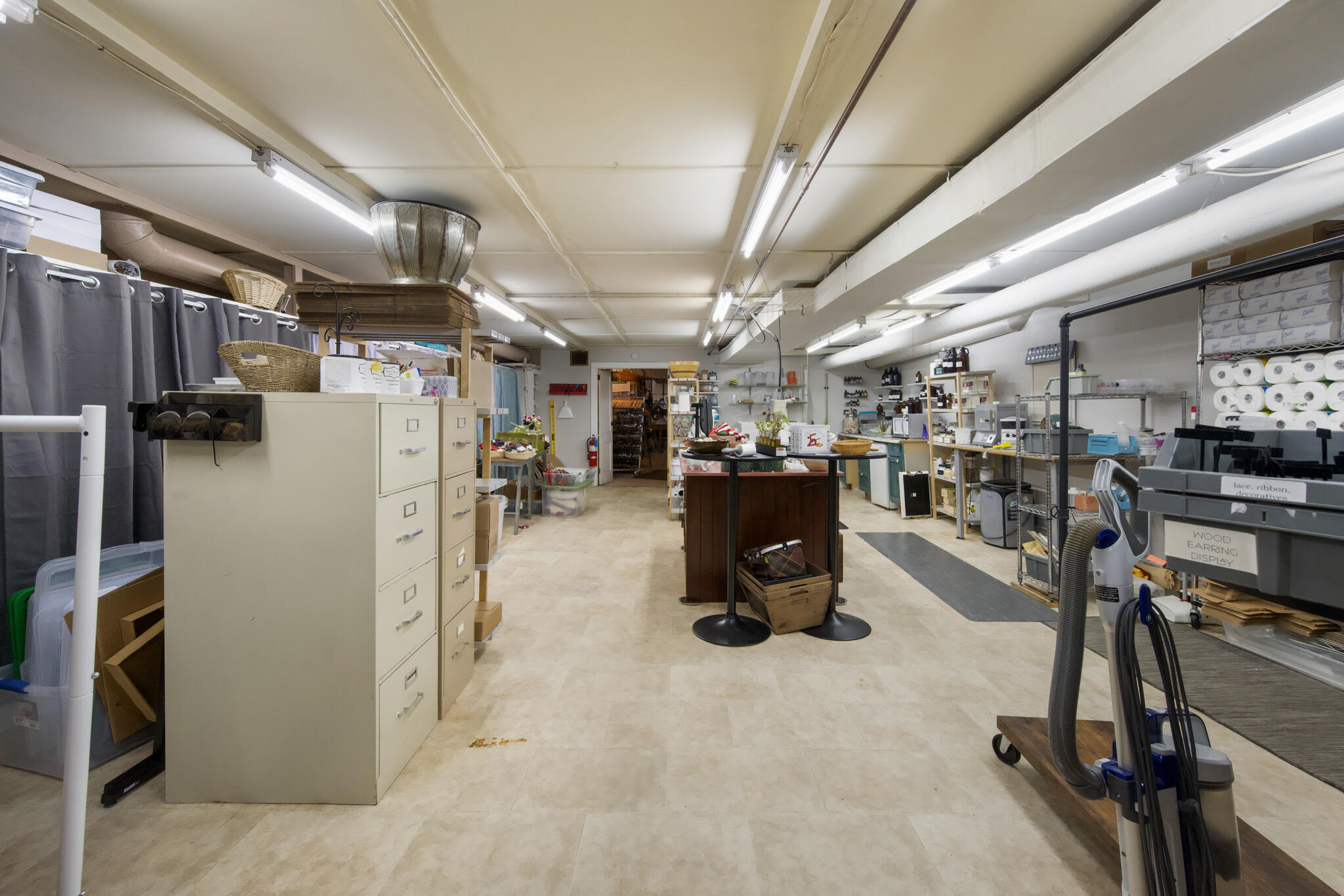 93 Main Street Ellsworth, ME 04605 - Photo 22 of 54 DSC_0896