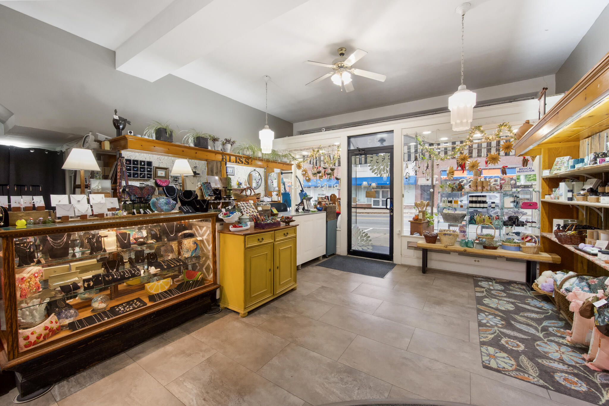 93 Main Street Ellsworth, ME 04605 - Photo 7 of 54 DSC_0796