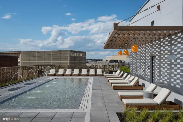 $5,590 | 1425 New York Avenue Northwest, Unit 1200, Washington, DC 20005