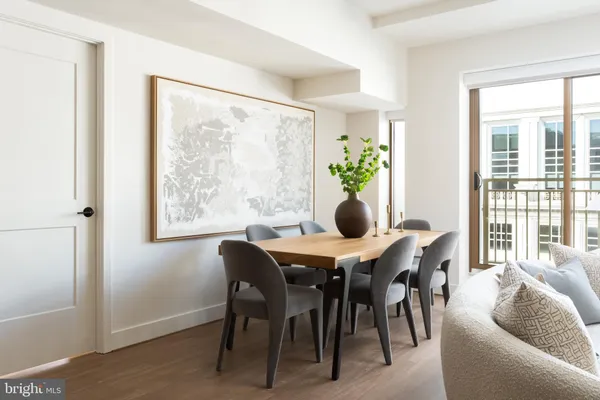 $5,590 | 1425 New York Avenue Northwest, Unit 1200, Washington, DC 20005