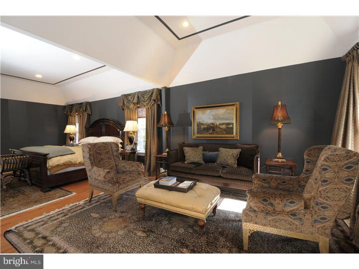 2044 Old Gulph Road Villanova, PA 19085 - Photo 14 of 22 Bedroom - Main