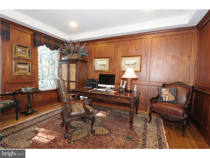 2044 Old Gulph Road Villanova, PA 19085 - Photo 9 of 22 Library