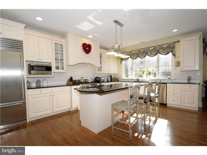 2044 Old Gulph Road Villanova, PA 19085 - Photo 10 of 22 Kitchen