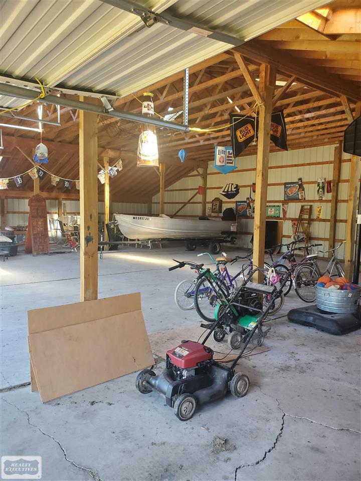 15921 34 Mile Road Armada, MI 48005 - Photo 38 of 49 50038885-37.JPG