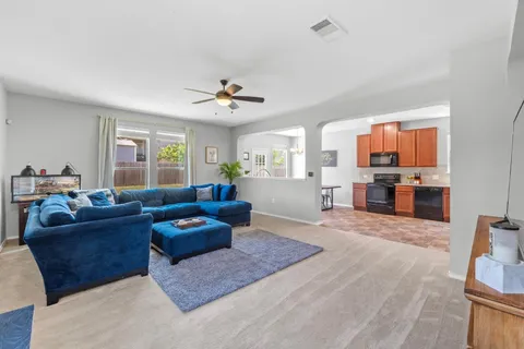 $350,000 | 806 Sawbuck Drive, Pflugerville, TX 78660