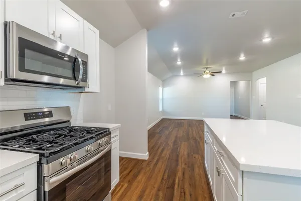 $1,800 | 819 Roosevelt Street, Navasota, TX 77868