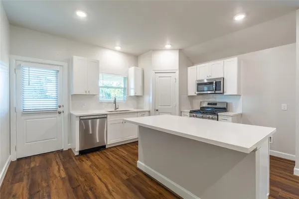 $1,800 | 819 Roosevelt Street, Navasota, TX 77868