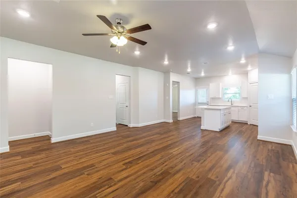 $1,800 | 819 Roosevelt Street, Navasota, TX 77868