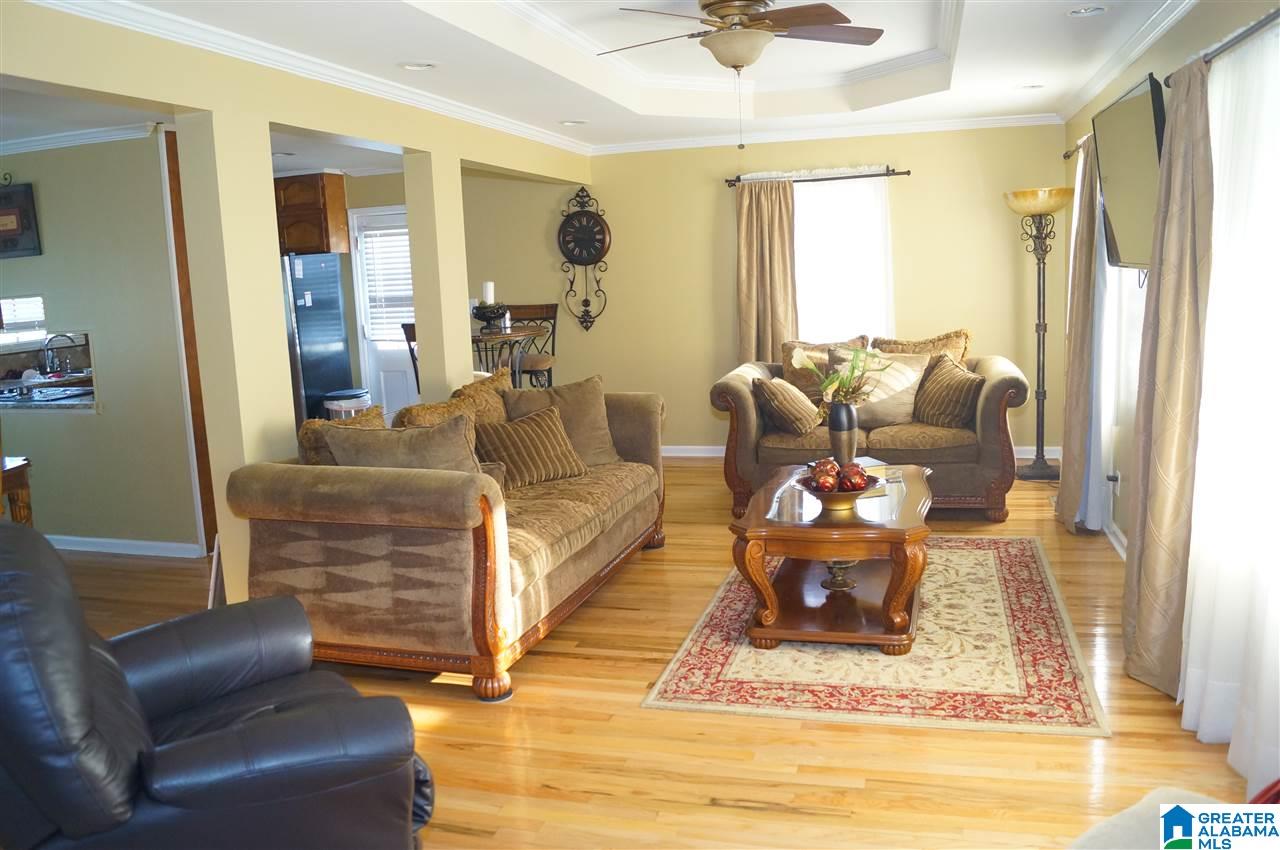 461 6th Avenue Pleasant Grove, AL 35127 - Photo 3 of 21