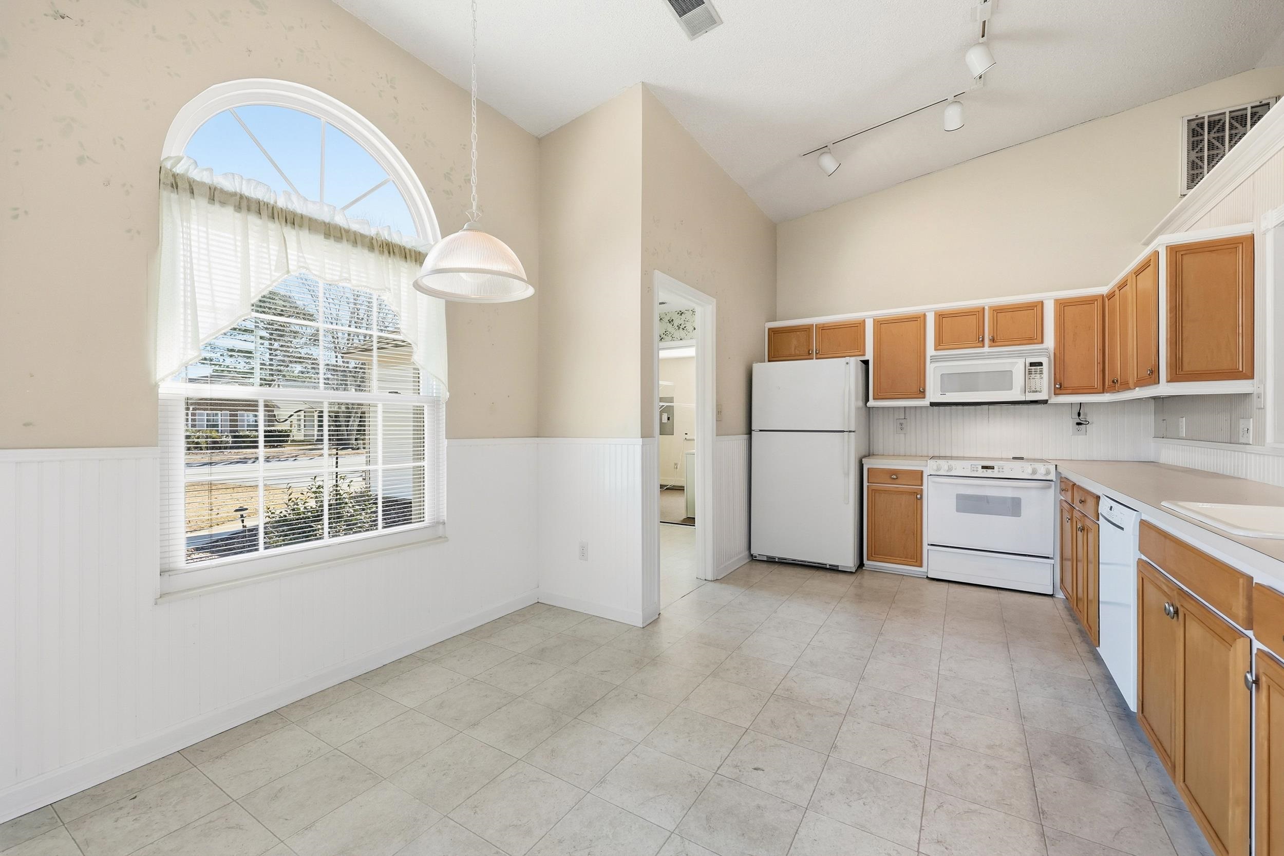 667 Bluebird Lane Murrells Inlet, SC 29576 - Photo 11 of 54