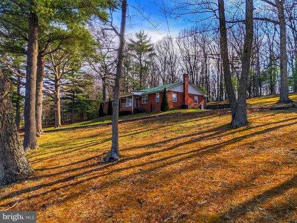 $265,000 | 1892 North Milk And Water Road, Everett, PA 15537